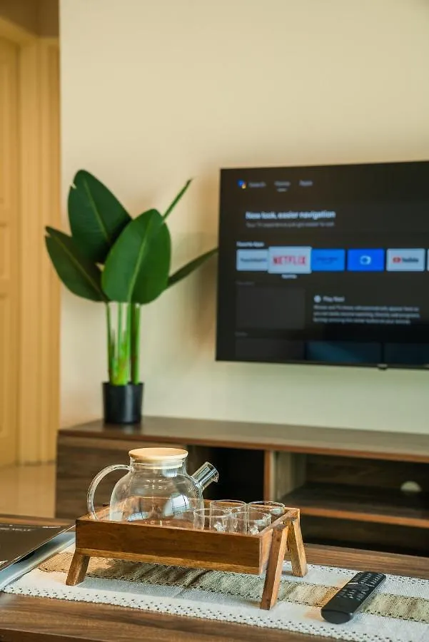 Stylish River-View Apartment In Ipoh