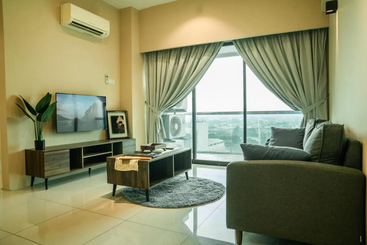 Stylish River-View Apartment In Ipoh