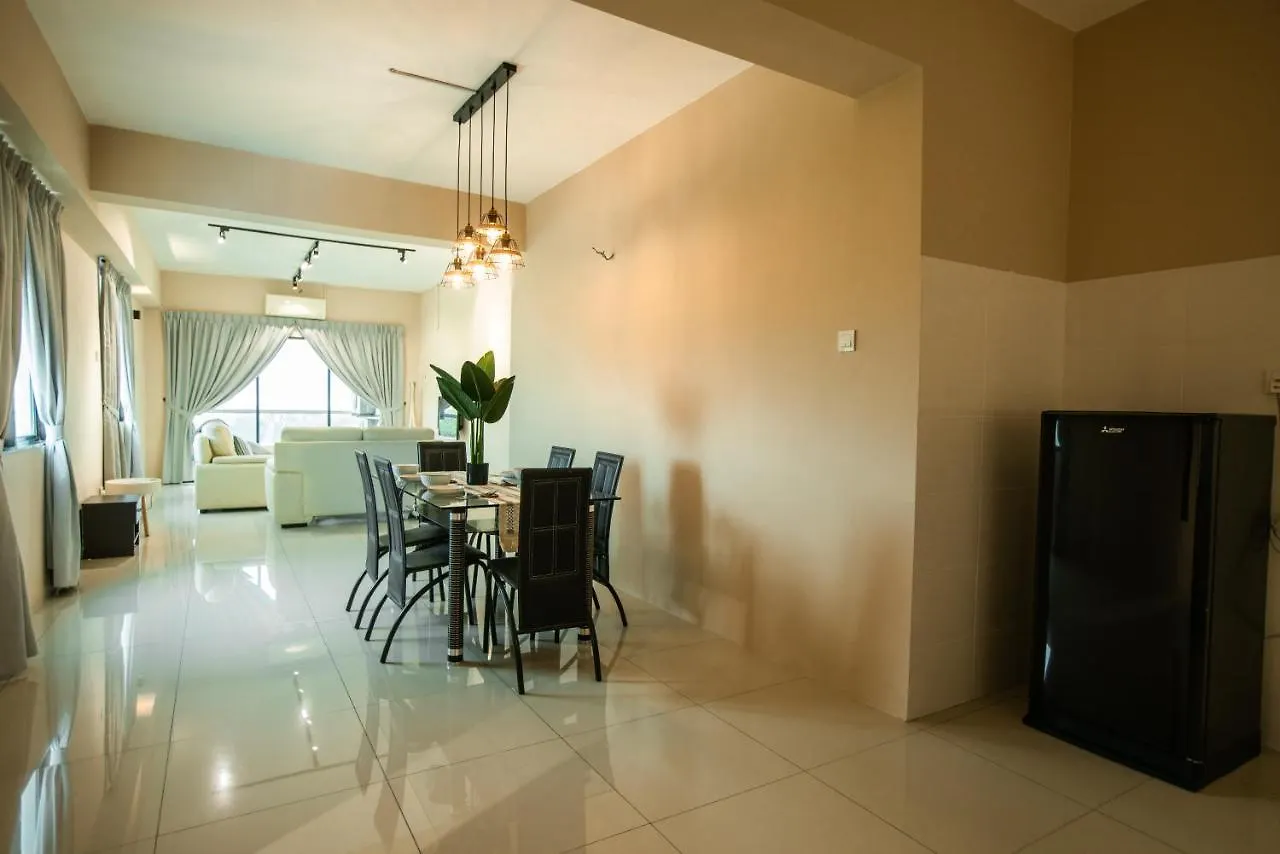Stylish River-View Apartment In Ipoh 0*,  Malasia